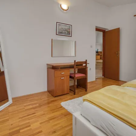 Apartman Anita.3 *
